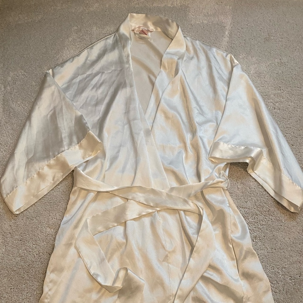 3 for $25 / VS Satin Midi White Robe - Picture 2 of 5